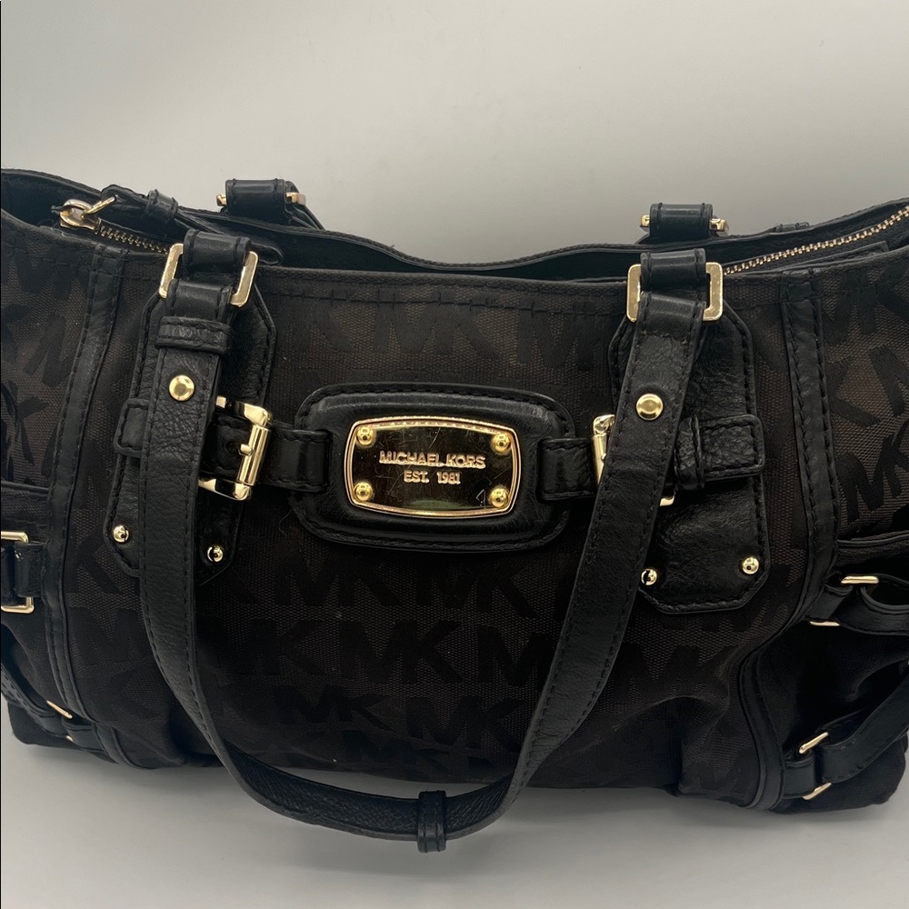 Michael Kors Black and Gold Shoulder Bag